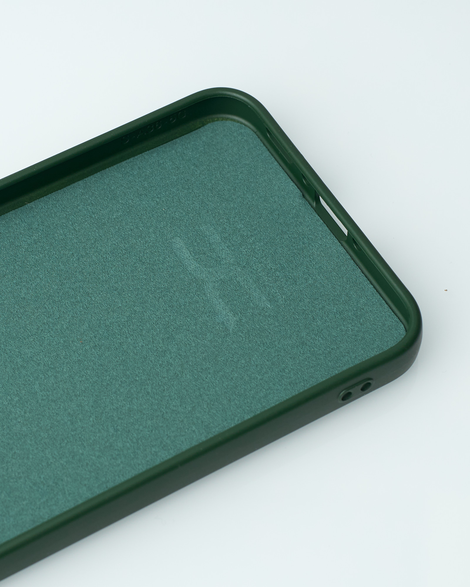 matte with magsafe1087
